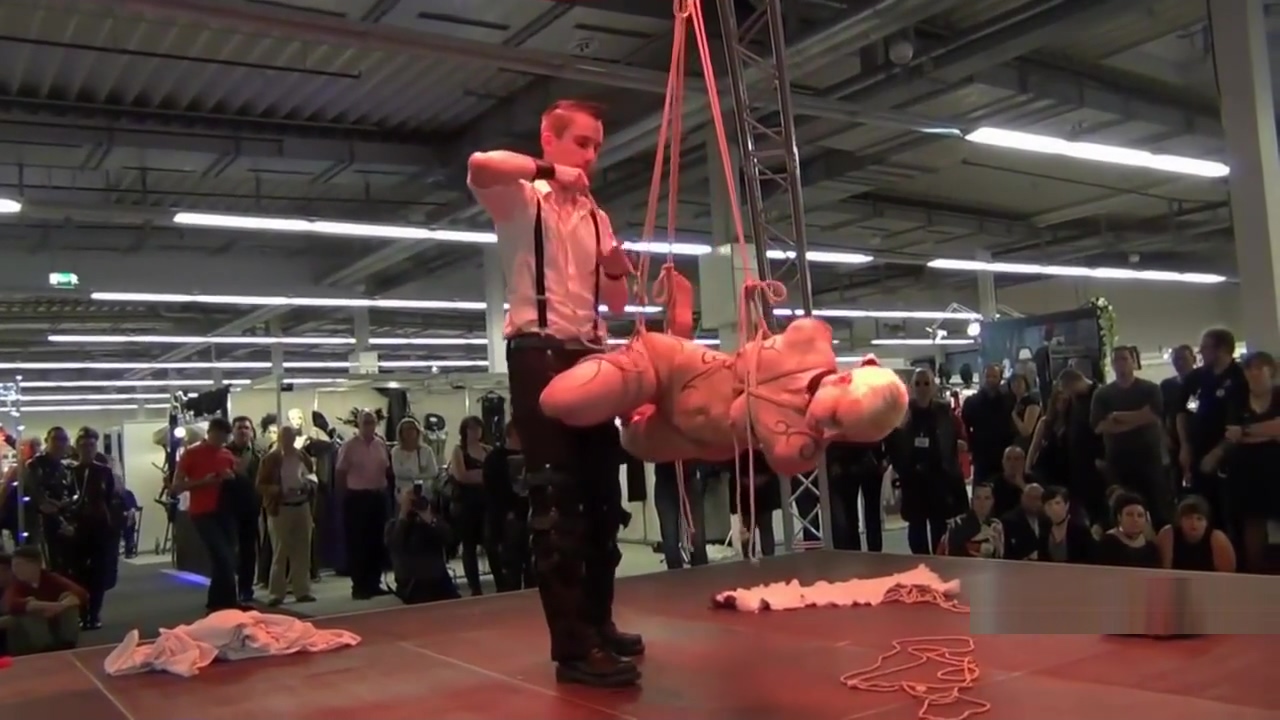 Bondage show in a shopping centre
